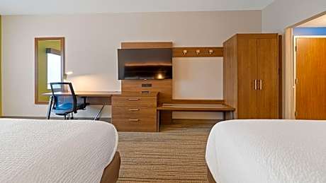 Standard Queen Room with Two Queen Beds