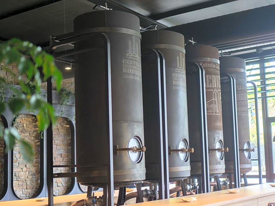 Albergue Monte do Gozo