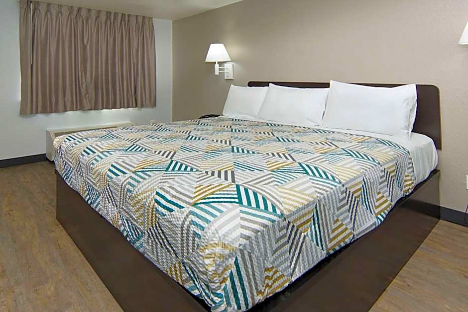 Motel 6-Lancaster, TX - DeSoto - Lancaster