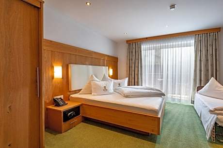 Superior Family Room