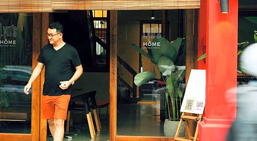 Yu Cafe Hostel