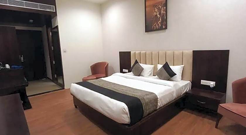 HOTEL DHAROHAR