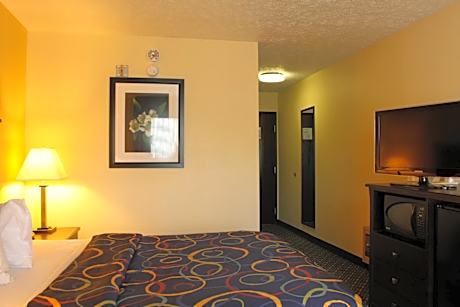 King Suite - Non-Smoking