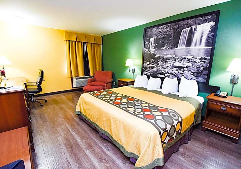 Super 8 by Wyndham Searcy AR
