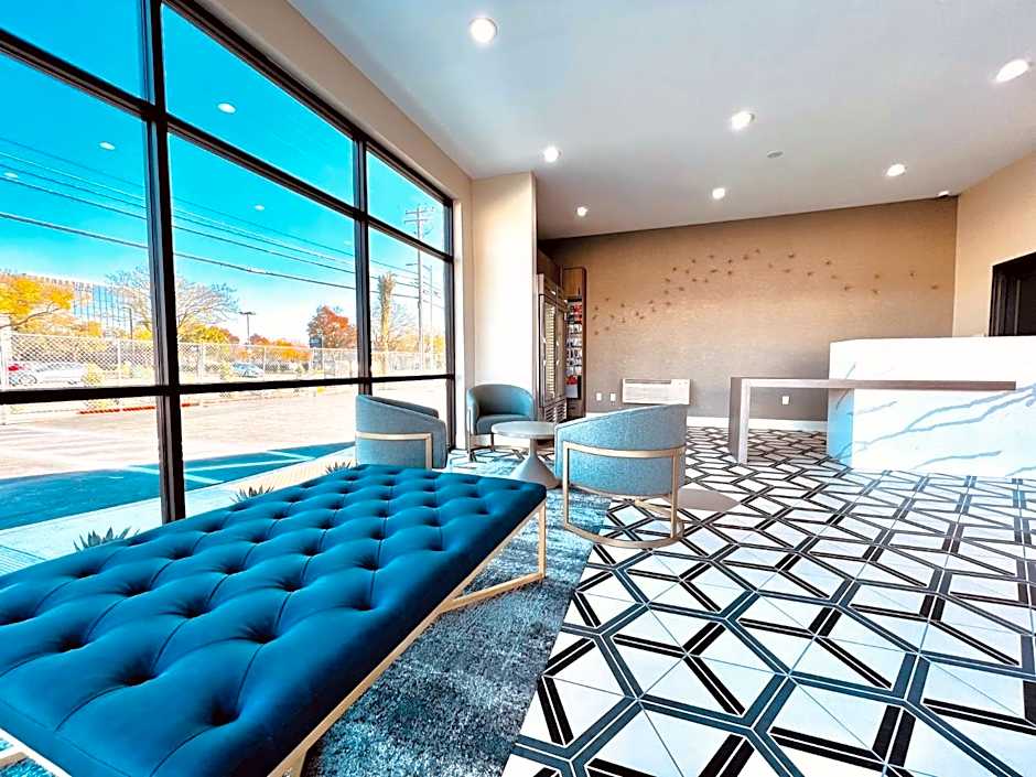 Ramada by Wyndham Modesto Yosemite Area