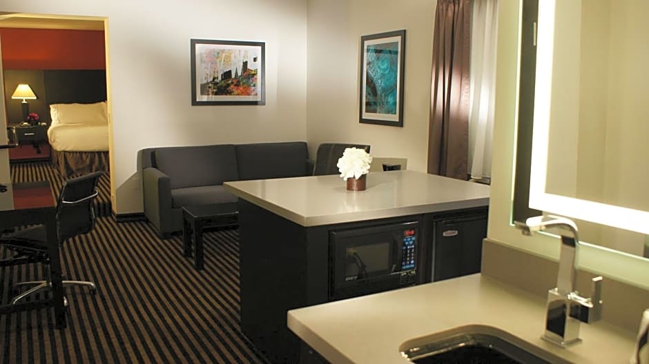 Holiday Inn Express Hollywood Walk of Fame By IHG