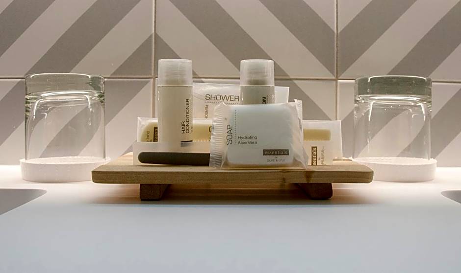 Suites Plaza Hotel & Wellness