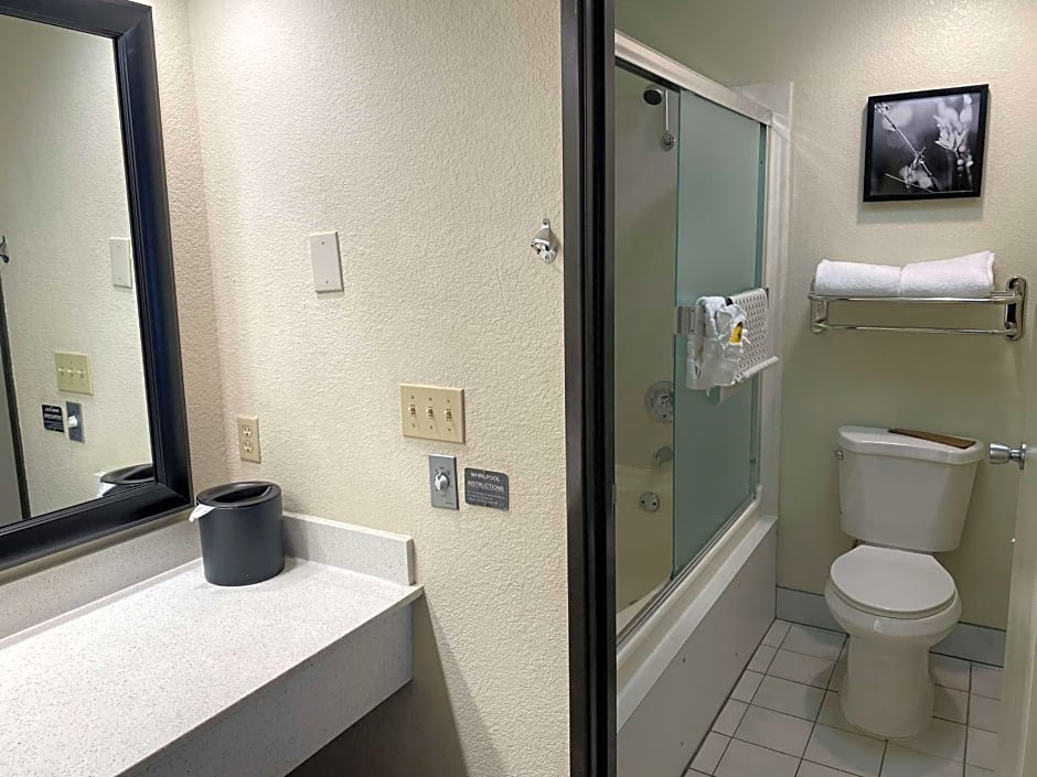 Best Western Plus Inn Of Hayward