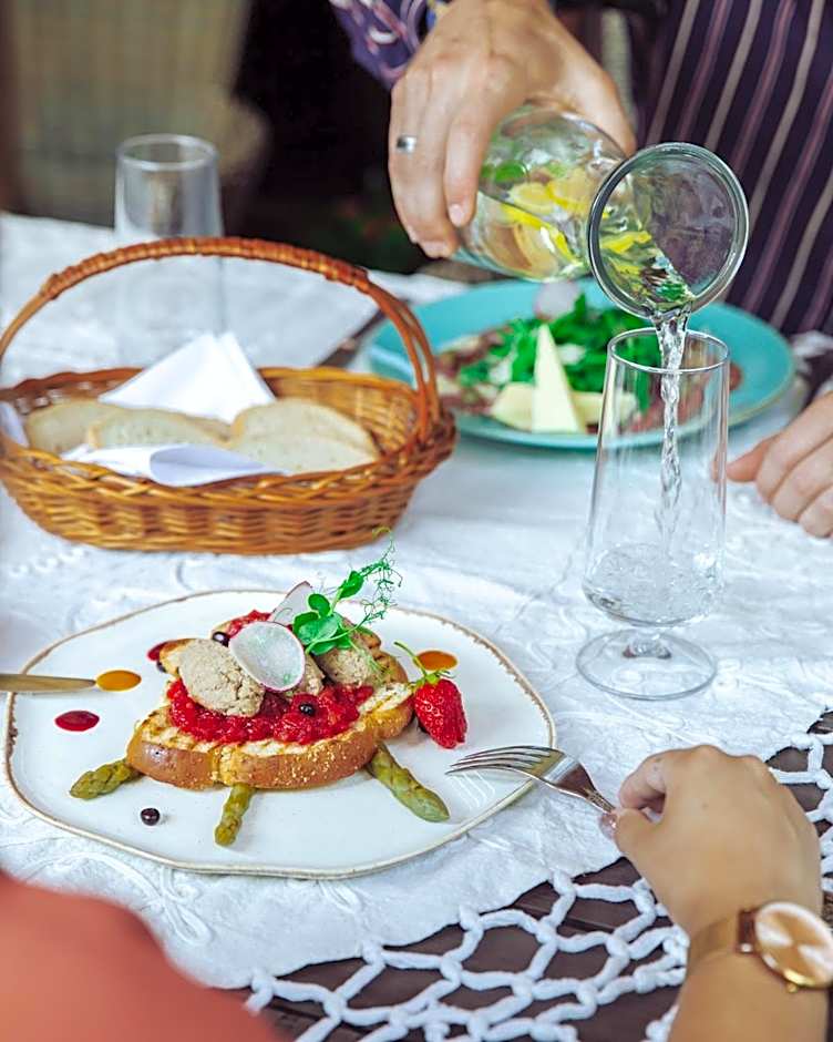 Hotel Dwa Księżyce