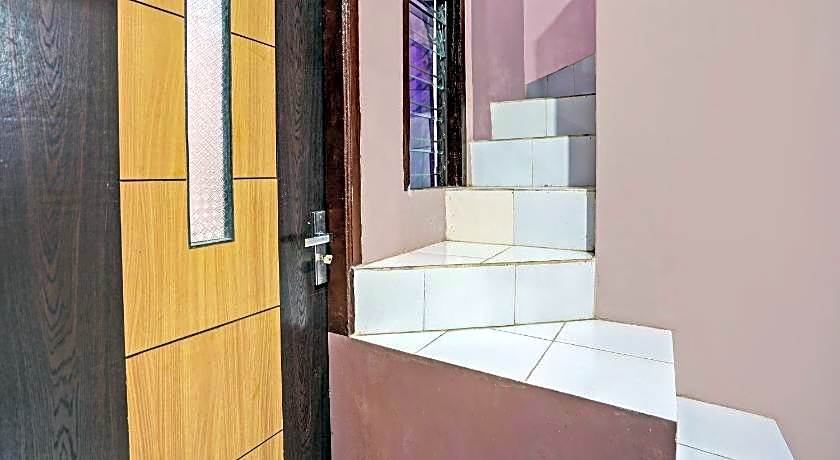 Hotel O Sobat Ijen HomestayNearSungai Prengsengan