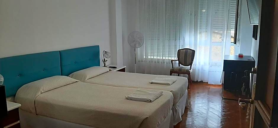 ALOJAMIENTO CASA LEÓN