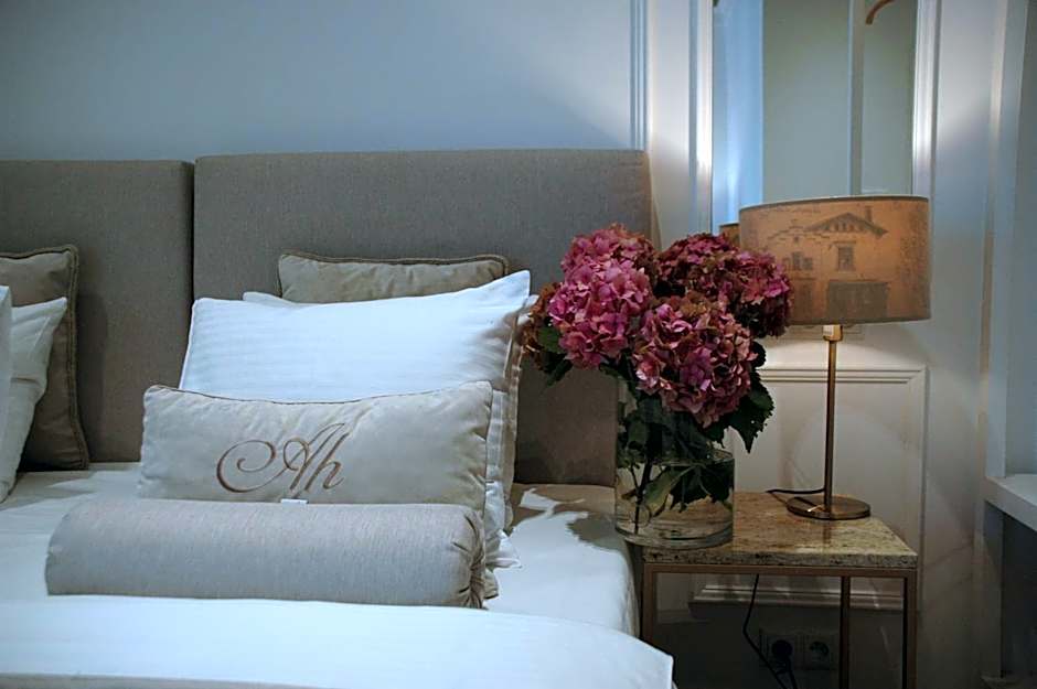 AVANTI Home