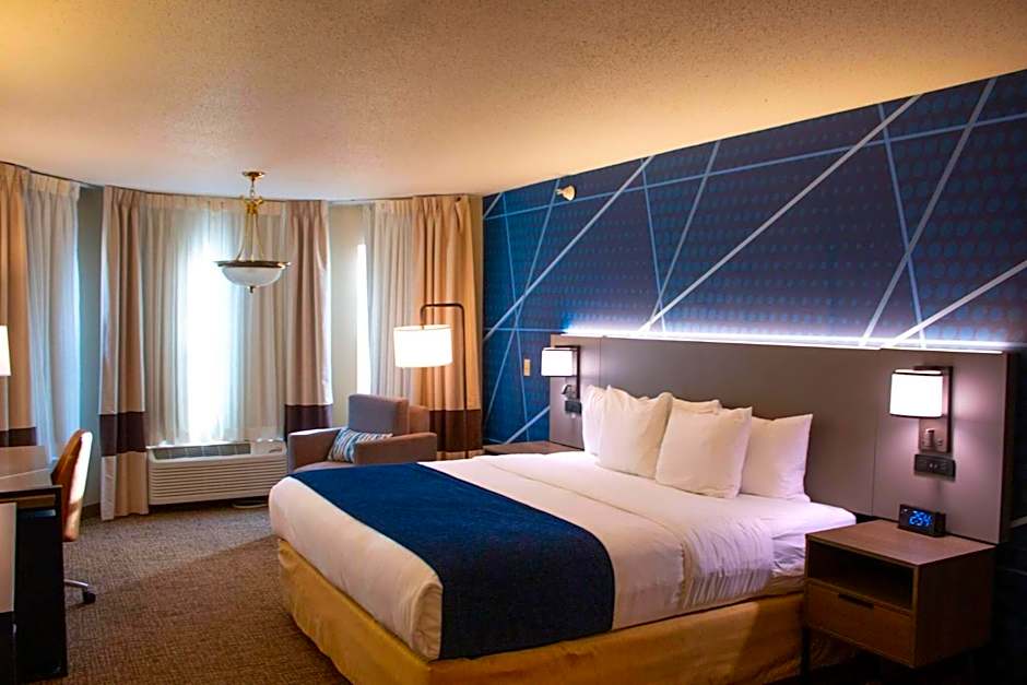 Comfort Inn & Suites Geneva- West Chicago