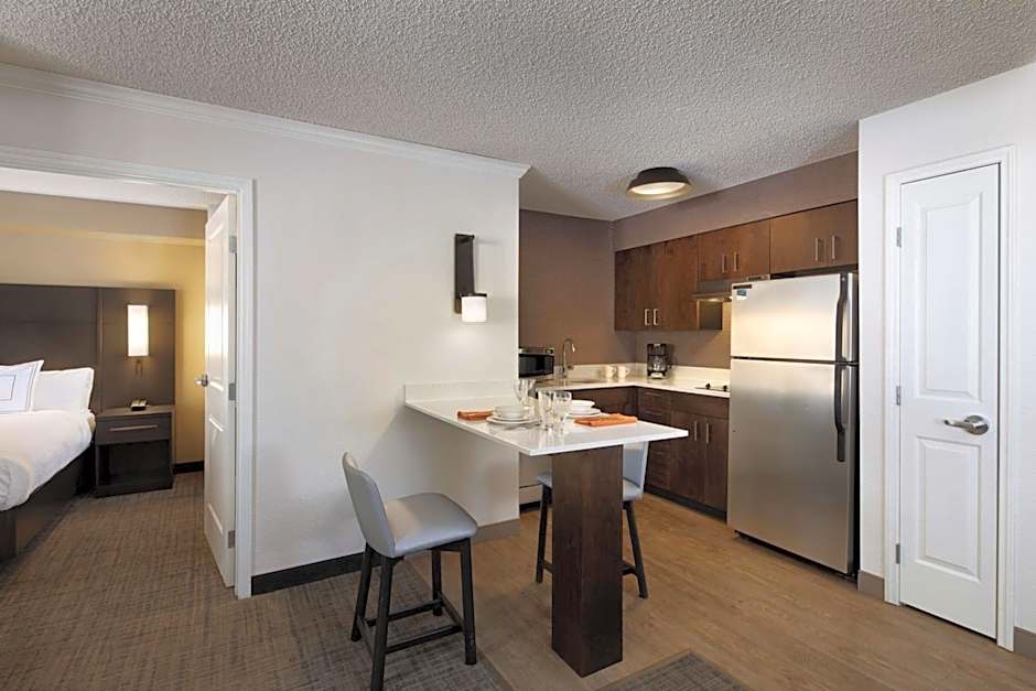 Sonesta ES Suites Fresno