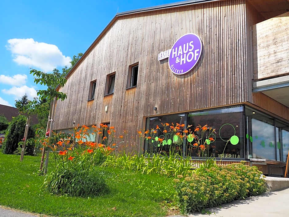 GästeHAUS & HOFküche Öllerer