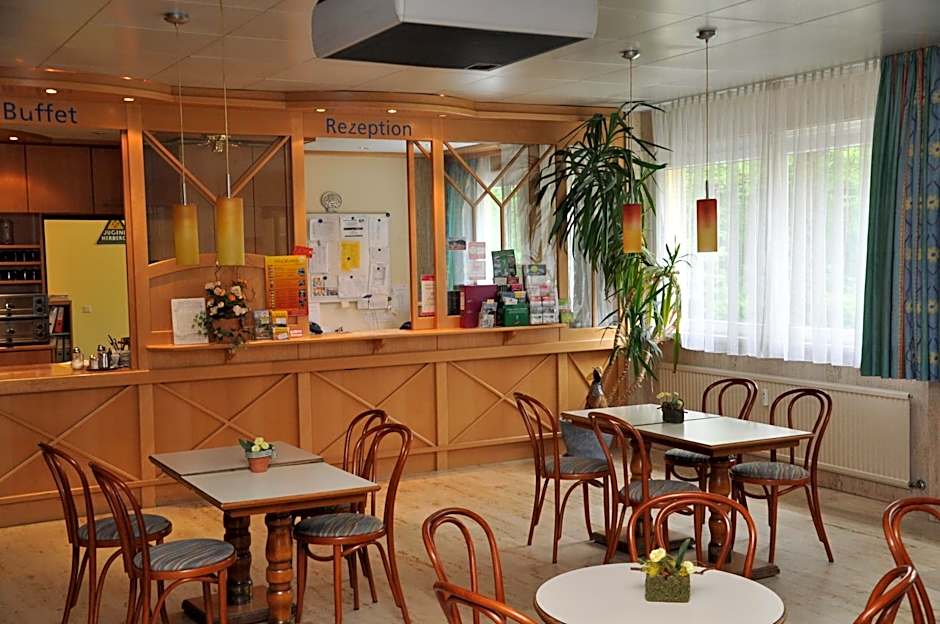 Eduard-Heinrich-Haus, Hostel