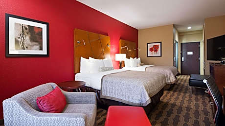 Deluxe with 2 Queen Beds - Disabled Access