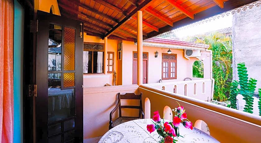 Frangipani Motel