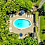 Plantation Hale Suites