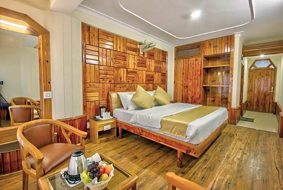 Goroomgo i Bex Manali