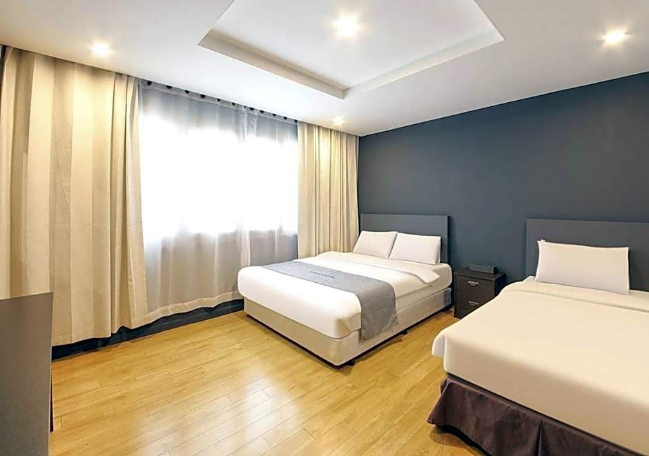 Jeju Parkside Tourist Hotel