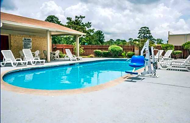 Days Inn by Wyndham Bastrop