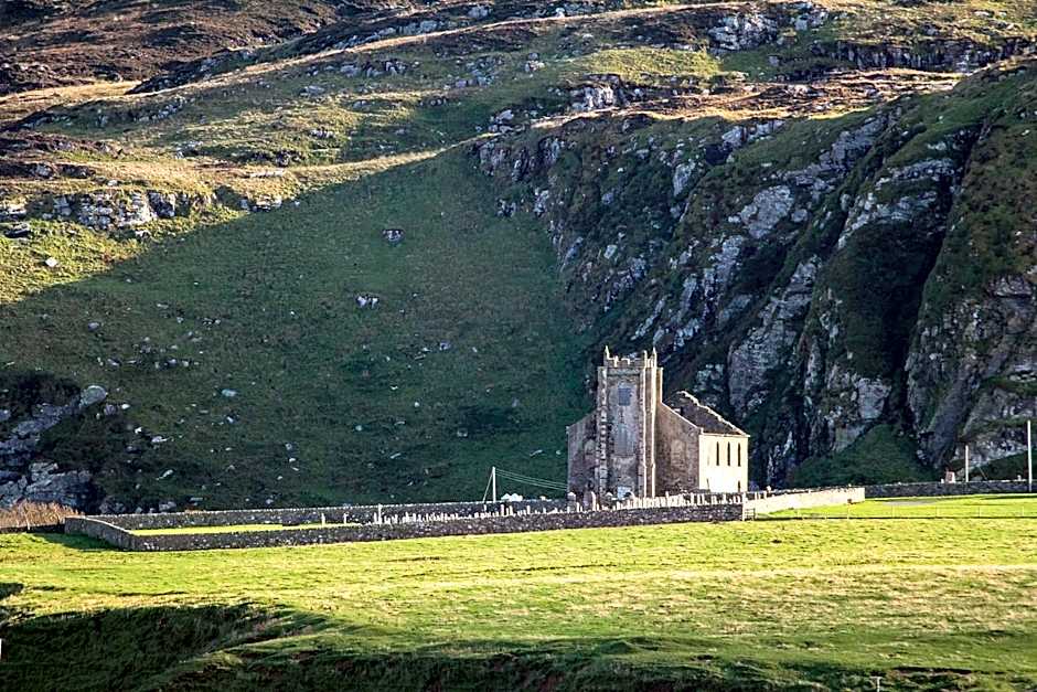 Port Charlotte Hotel