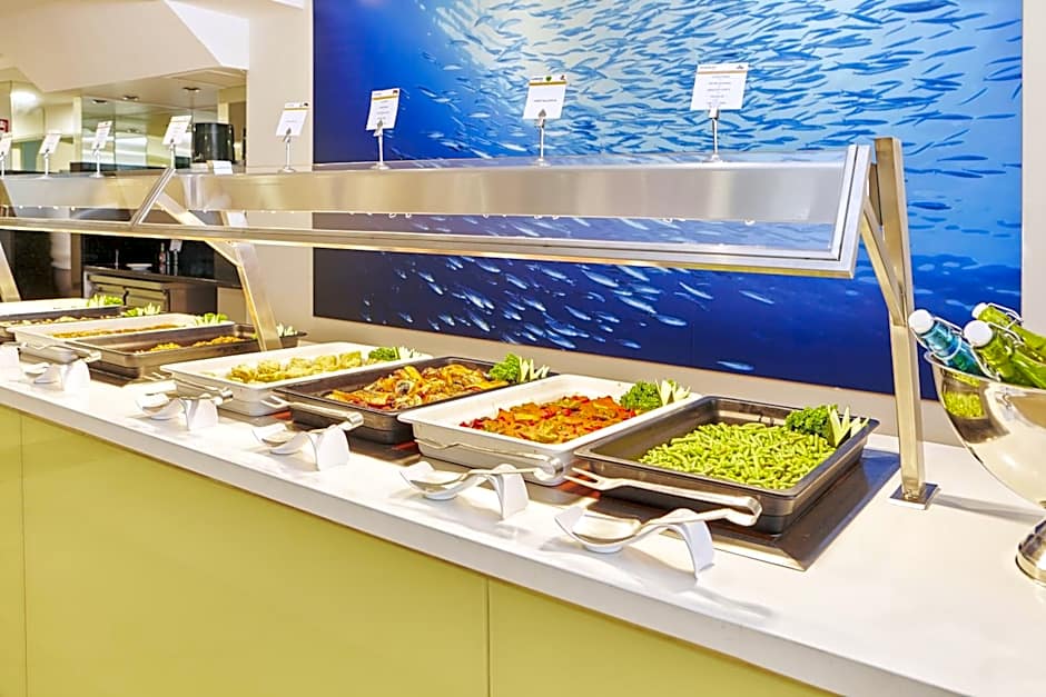 Universal Hotel Marqu