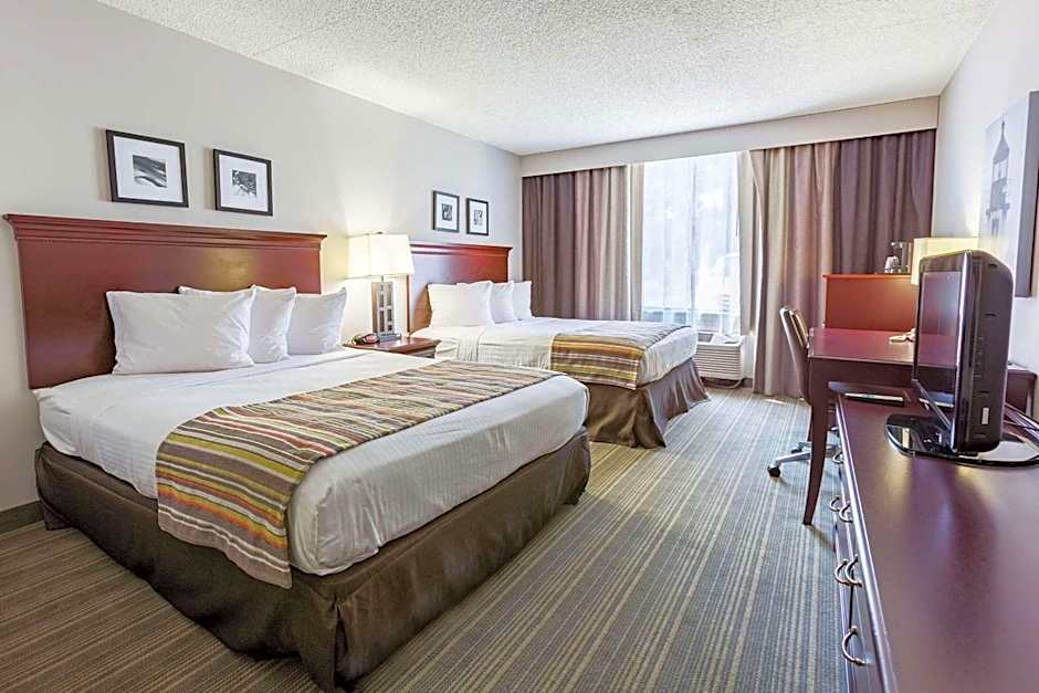 Country Inn & Suites by Radisson, Traverse City, MI
