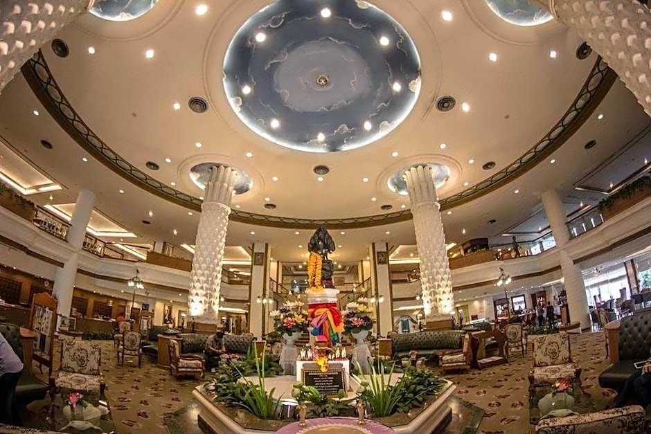 Twin Lotus Hotel