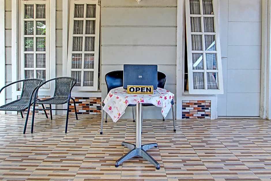 Hotel O Sengon Kostel Syariah