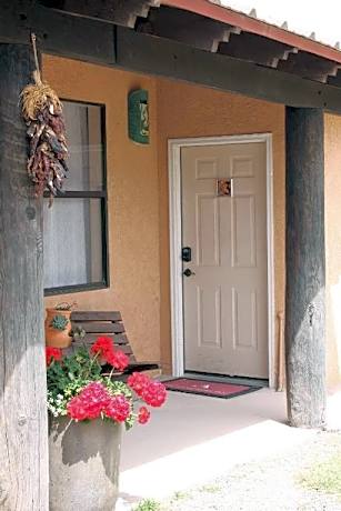Adobe Rose Boutique Inn