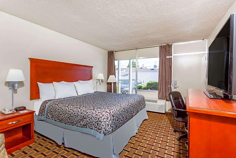 Days Inn by Wyndham Charlottesville/University Area