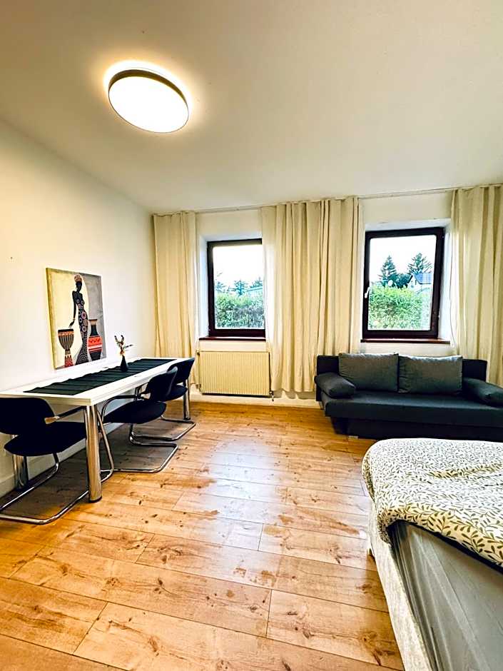 Budget Friendly Private Rooms with Garden