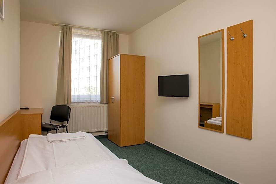 Hotel Kanarek