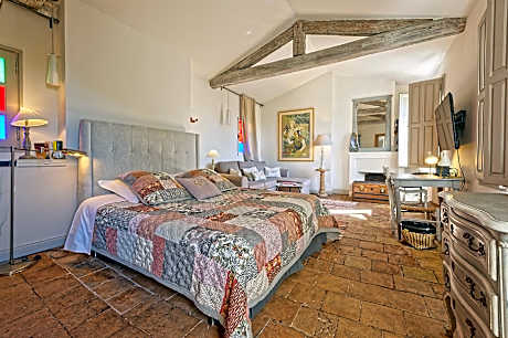 Suite-Premium-Private Bathroom-Les Jardins de Babylone