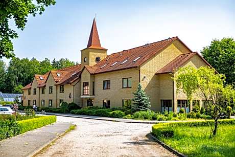 Uroczysko Porszewice - Ośrodek Rekolekcyjno-Konferencyjny Archidiecezji Łódzkiej