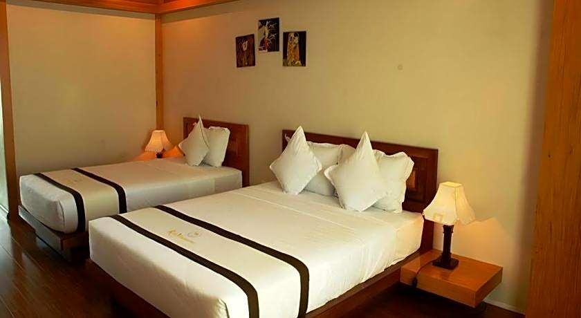 Kaya Hotel