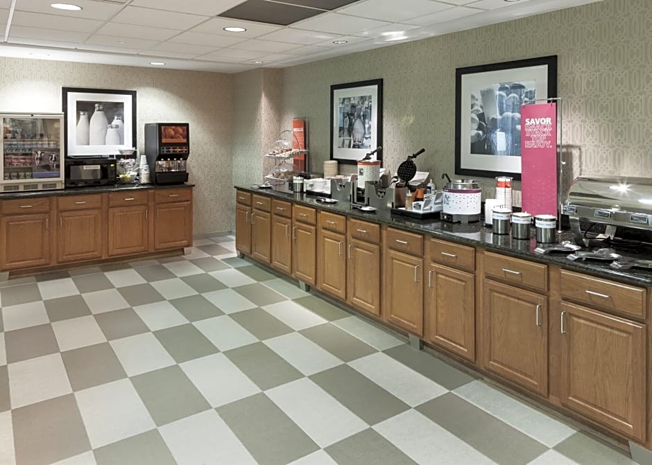 Hampton Inn & Suites Davenport