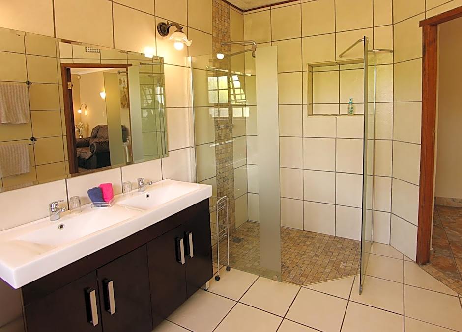 Villa Ticino Guest House