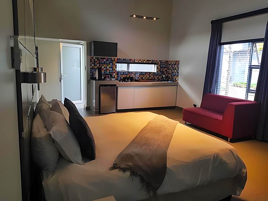 City Living Boutique Hotel