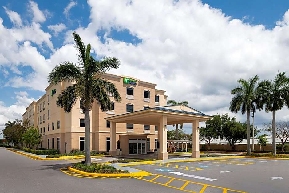 Holiday Inn Express & Suites Boynton Beach West By IHG