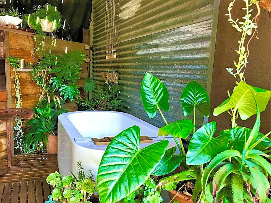 Sutton Spring Art Retreats