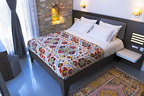 Deluxe (One Big Bed)