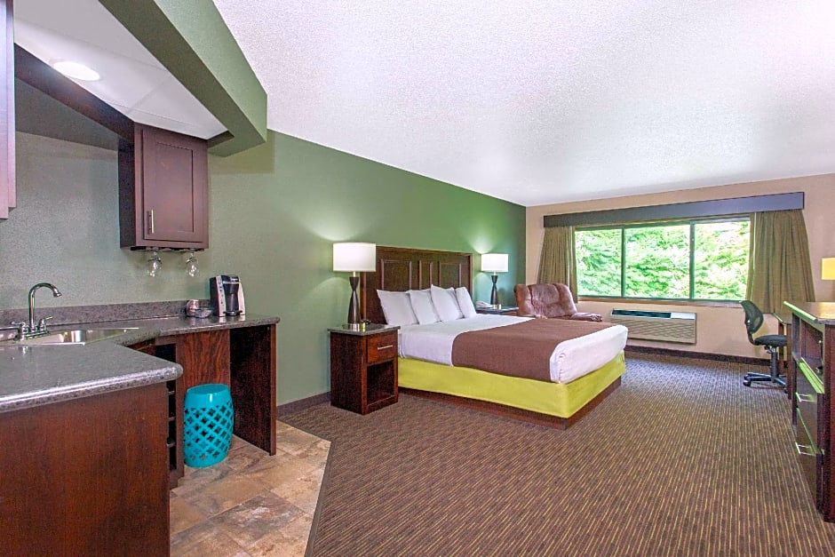 AmericInn by Wyndham West Salem