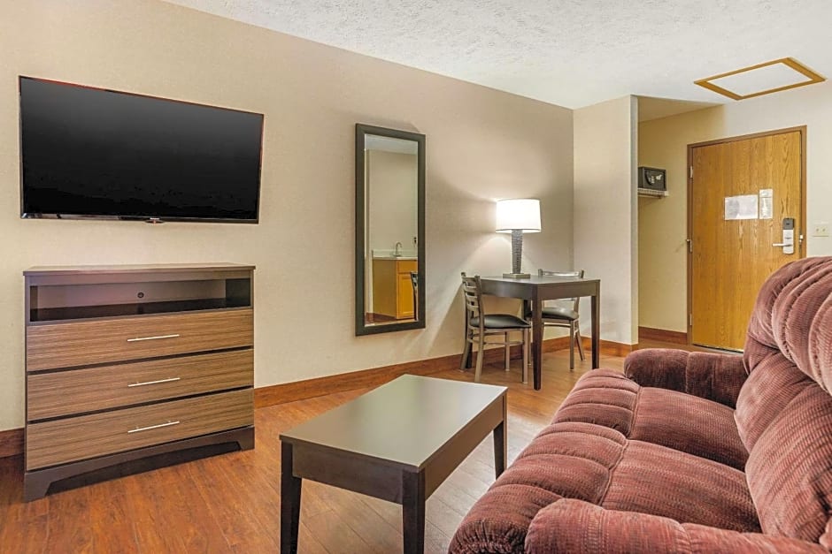 Econo Lodge Traverse City