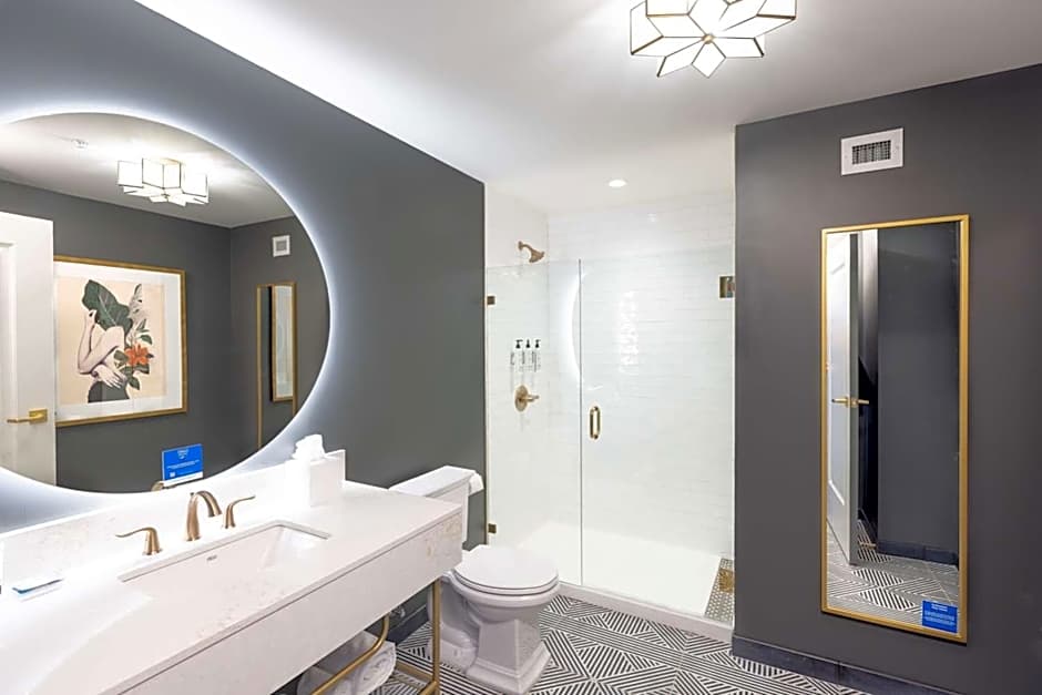 The Kelly Birmingham, Tapestry Collection by Hilton