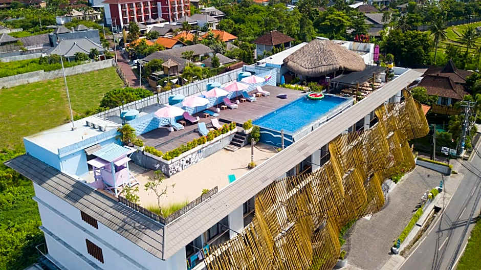 Koa D Surfer Hotel