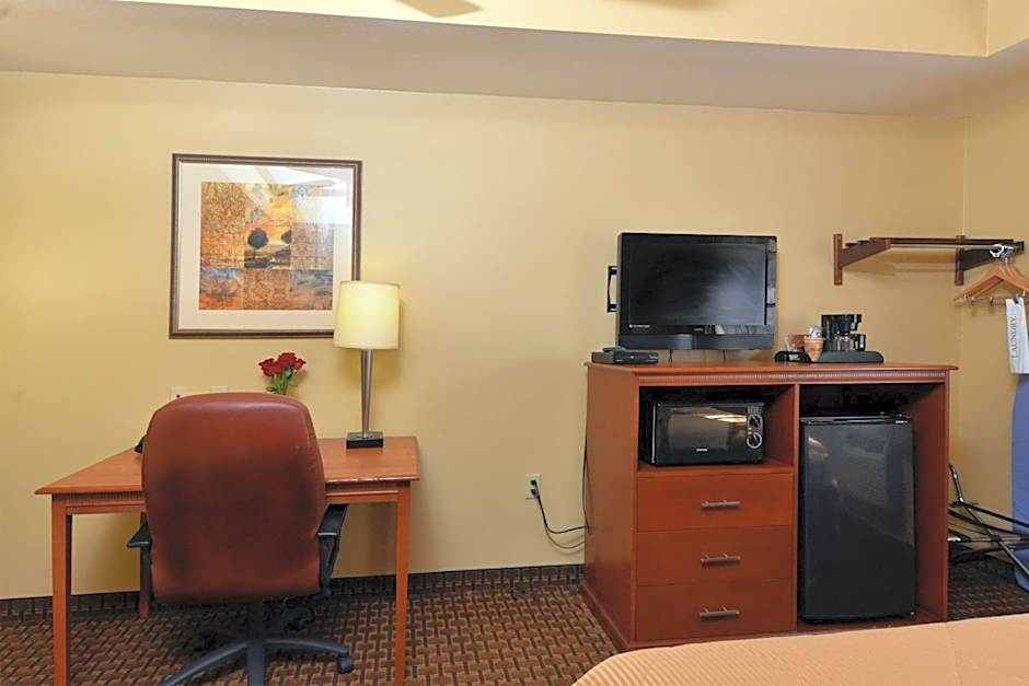 Econo Lodge Inn And Suites Little Rock