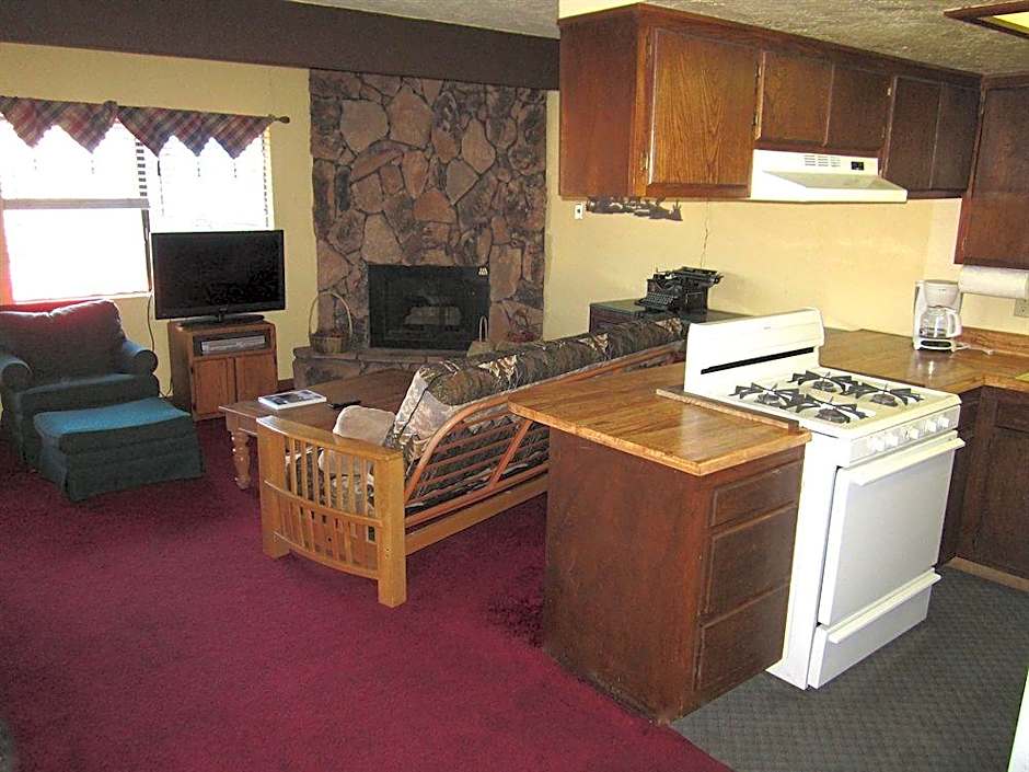 SoCal Vacations - Village Inn